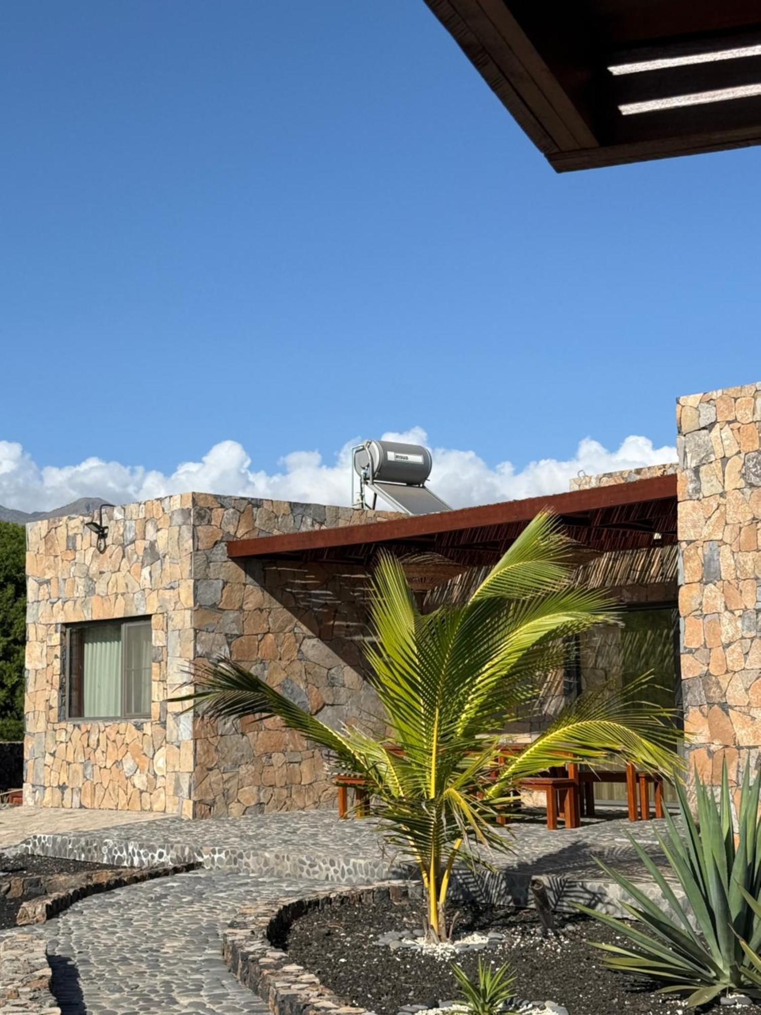 Vila Babosa Porto Novo Eksteriør billede